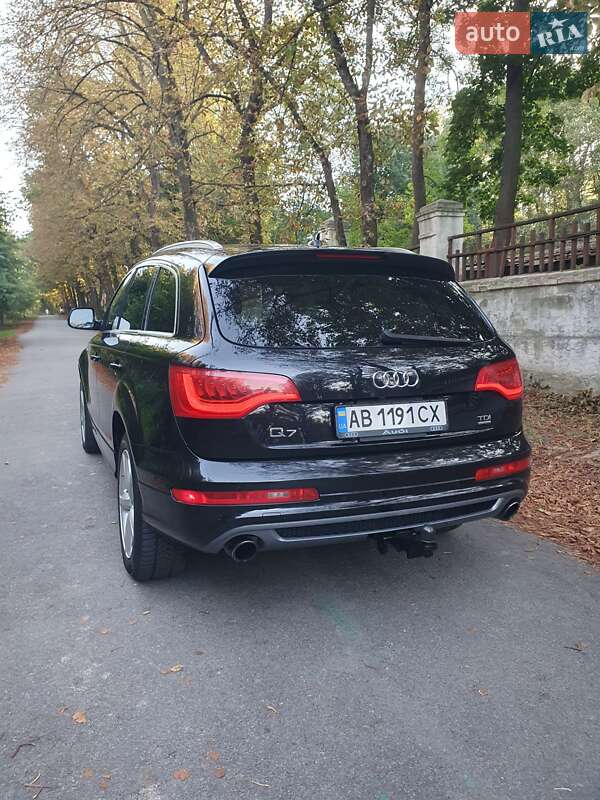 Позашляховик / Кросовер Audi Q7 2010 в Вінниці