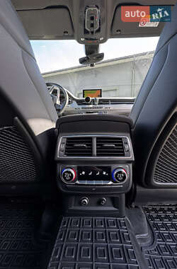 Позашляховик / Кросовер Audi Q7 2018 в 