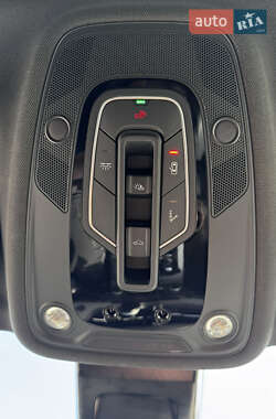 Позашляховик / Кросовер Audi Q7 2018 в 