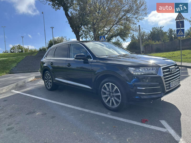 Позашляховик / Кросовер Audi Q7 2016 в Вінниці
