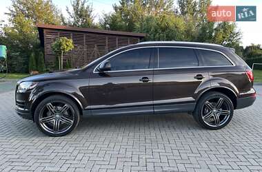 Внедорожник / Кроссовер Audi Q7 2011 в 