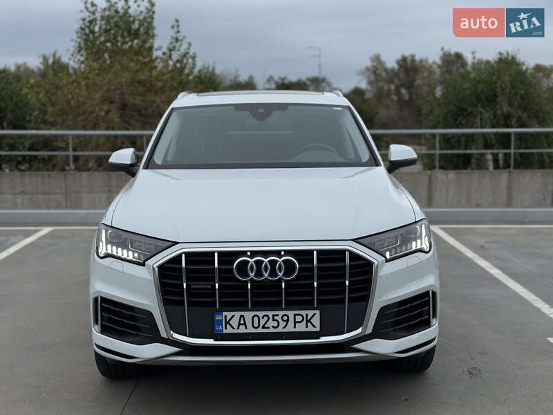 Позашляховик / Кросовер Audi Q7 2023 в Києві
