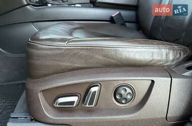 Внедорожник / Кроссовер Audi Q7 2011 в 