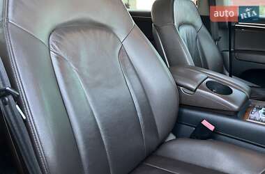 Внедорожник / Кроссовер Audi Q7 2011 в 