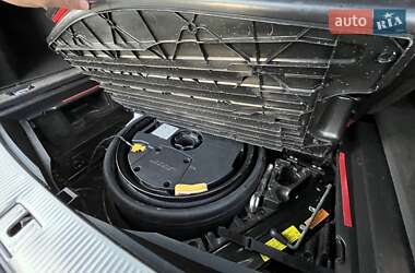 Внедорожник / Кроссовер Audi Q7 2011 в 
