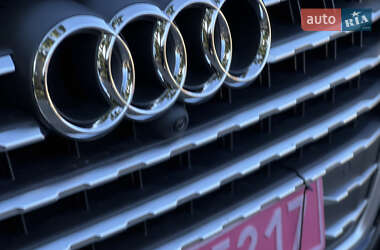 Внедорожник / Кроссовер Audi Q7 2017 в 