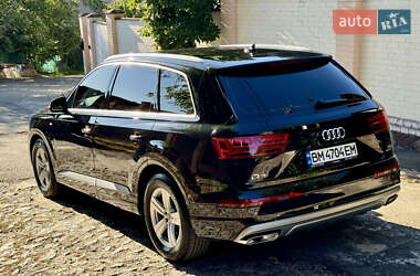 Позашляховик / Кросовер Audi Q7 2016 в 