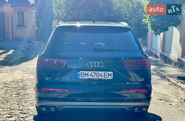 Позашляховик / Кросовер Audi Q7 2016 в 