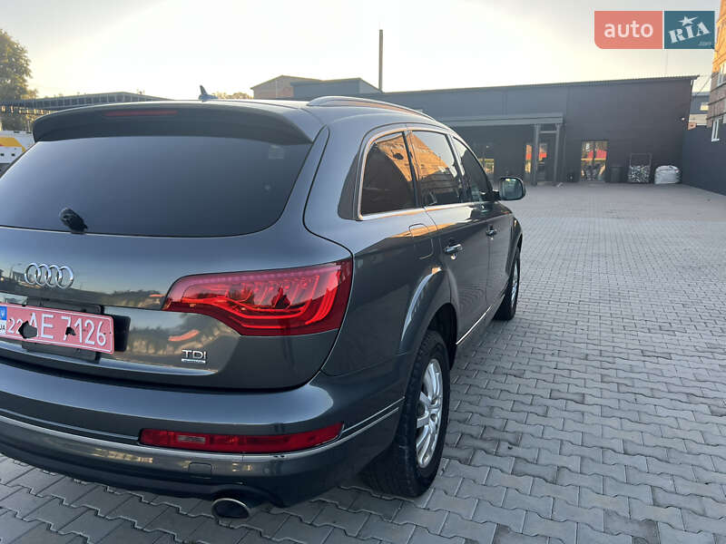 Внедорожник / Кроссовер Audi Q7 2014 в Нововолынске
