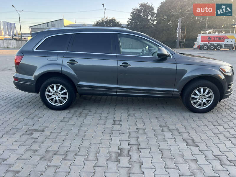 Внедорожник / Кроссовер Audi Q7 2014 в Нововолынске