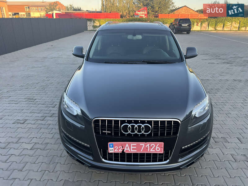 Внедорожник / Кроссовер Audi Q7 2014 в Нововолынске