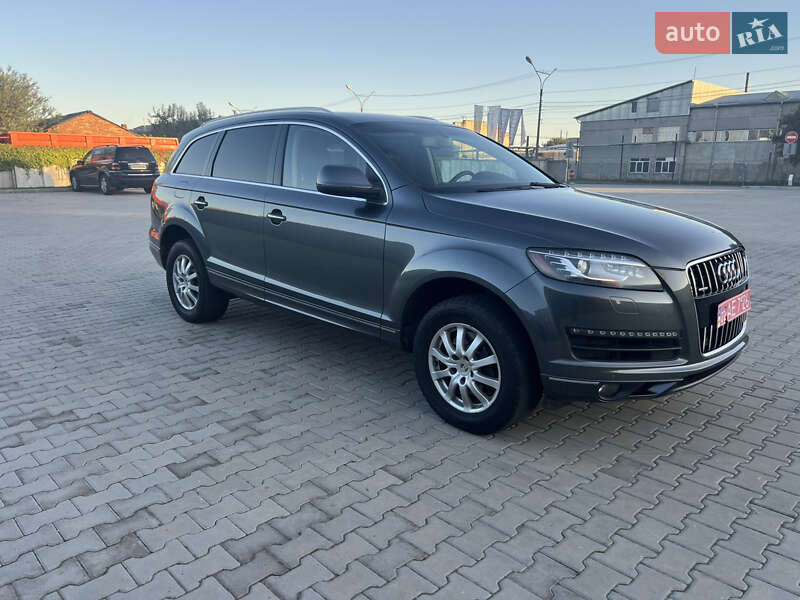 Внедорожник / Кроссовер Audi Q7 2014 в Нововолынске