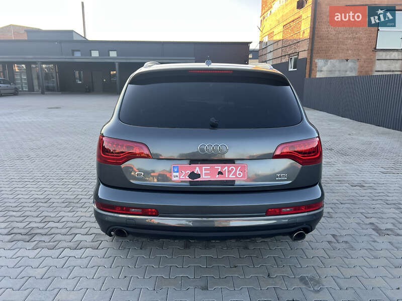 Внедорожник / Кроссовер Audi Q7 2014 в Нововолынске