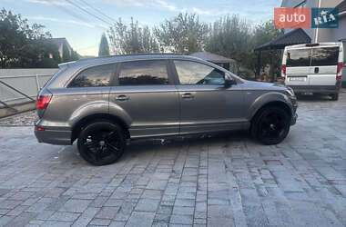 Позашляховик / Кросовер Audi Q7 2013 в 