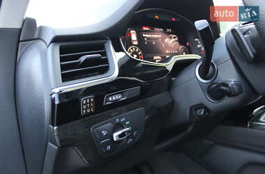 Позашляховик / Кросовер Audi Q7 2016 в 