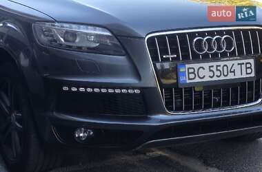 Внедорожник / Кроссовер Audi Q7 2015 в 