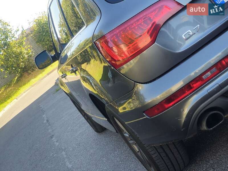 Позашляховик / Кросовер Audi Q7 2015 в Львові
