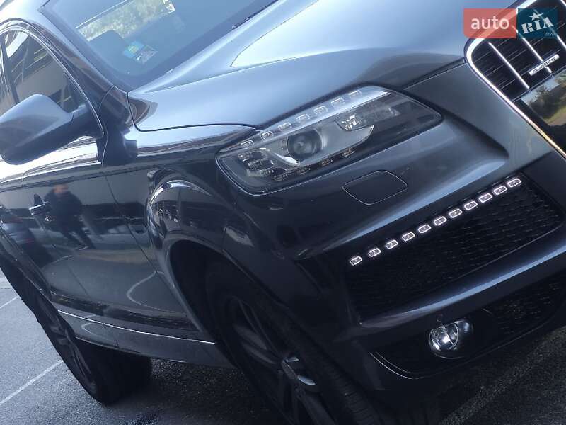 Позашляховик / Кросовер Audi Q7 2015 в Львові
