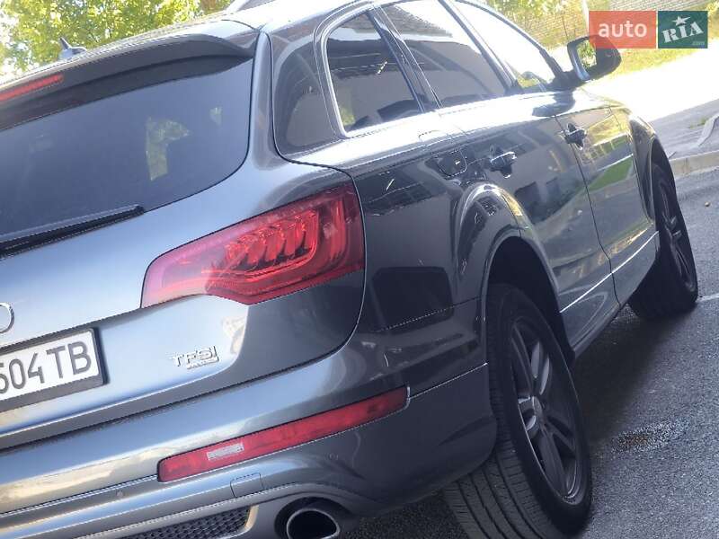 Позашляховик / Кросовер Audi Q7 2015 в Львові
