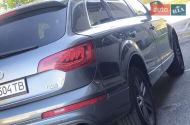 Внедорожник / Кроссовер Audi Q7 2015 в 