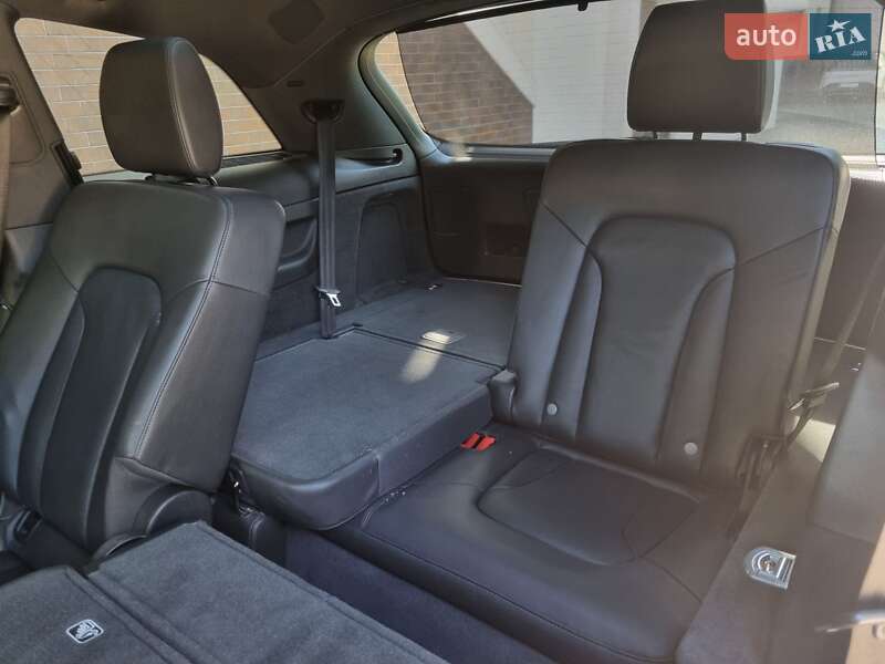 Позашляховик / Кросовер Audi Q7 2015 в Львові