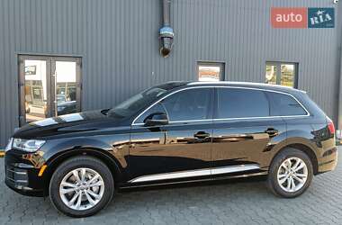 Внедорожник / Кроссовер Audi Q7 2017 в 