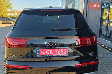 Внедорожник / Кроссовер Audi Q7 2017 в 