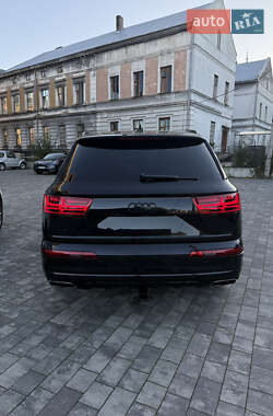 Audi Q7 2016