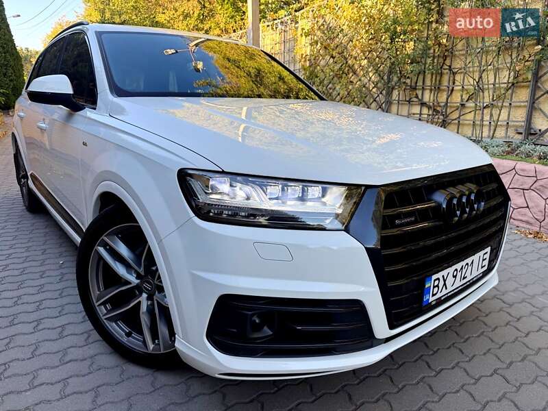 Позашляховик / Кросовер Audi Q7 2017 в Хмельницькому