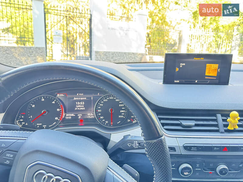 Внедорожник / Кроссовер Audi Q7 2015 в Одессе