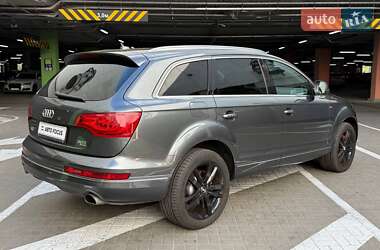 Внедорожник / Кроссовер Audi Q7 2014 в 