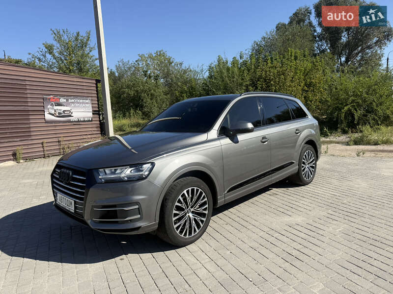 Позашляховик / Кросовер Audi Q7 2015 в Запоріжжі
