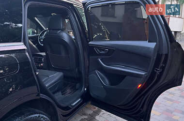 Позашляховик / Кросовер Audi Q7 2016 в 