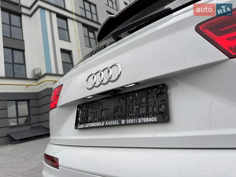 Позашляховик / Кросовер Audi Q7 2016 в Ковелі