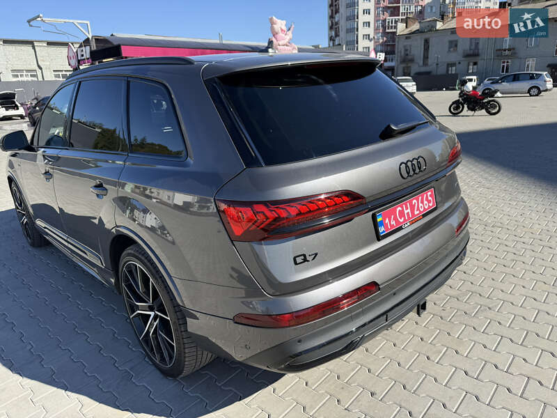 Позашляховик / Кросовер Audi Q7 2020 в Львові