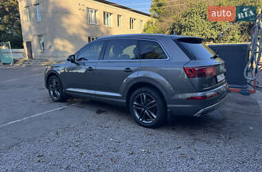 Audi Q7 2016