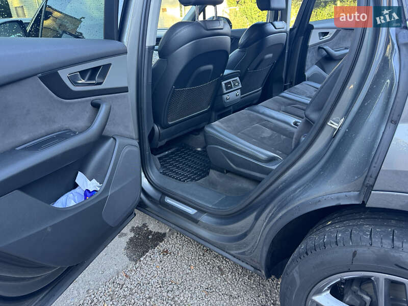 Позашляховик / Кросовер Audi Q7 2016 в Борисполі фото 16 Позашляховик / Кросовер Audi Q7 2016 в Борисполі