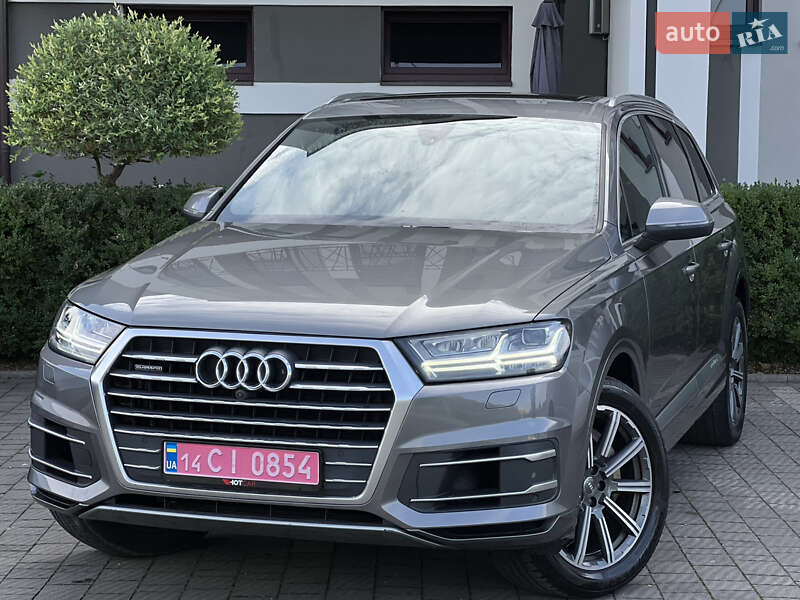 Позашляховик / Кросовер Audi Q7 2016 в Стрию
