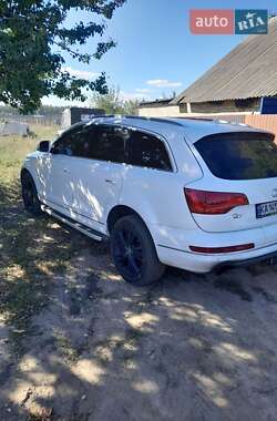 Внедорожник / Кроссовер Audi Q7 2010 в 