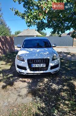 Внедорожник / Кроссовер Audi Q7 2010 в 