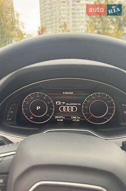 Позашляховик / Кросовер Audi Q7 2018 в 
