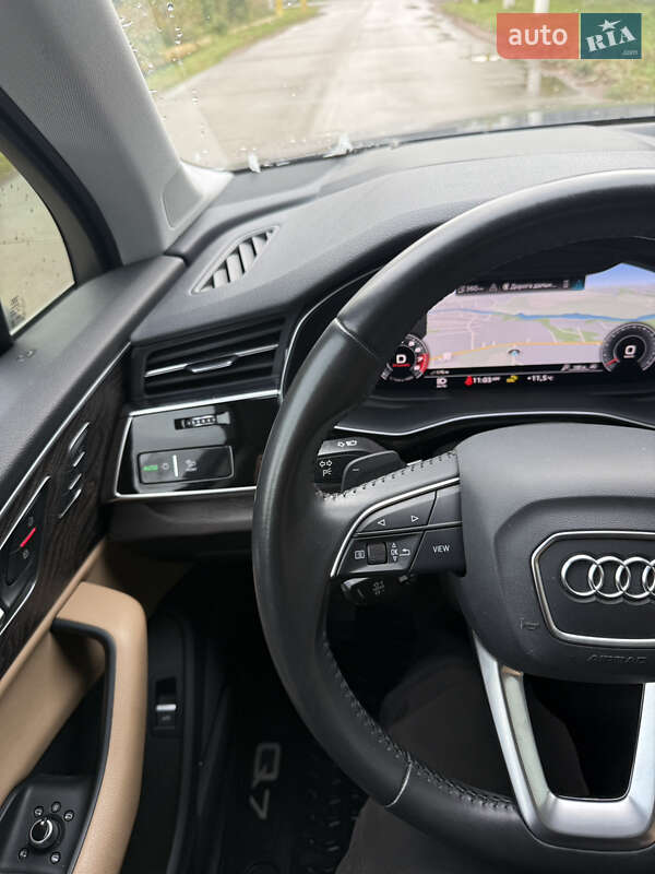Внедорожник / Кроссовер Audi Q7 2020 в Киеве