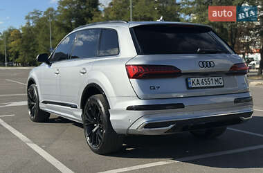 Audi Q7 2021