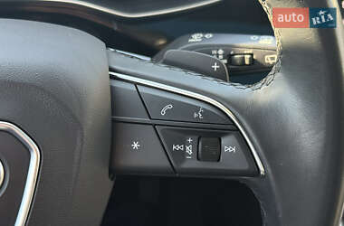 Внедорожник / Кроссовер Audi Q7 2021 в 