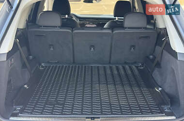 Внедорожник / Кроссовер Audi Q7 2021 в 