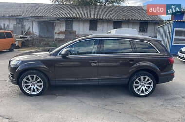 Позашляховик / Кросовер Audi Q7 2012 в 