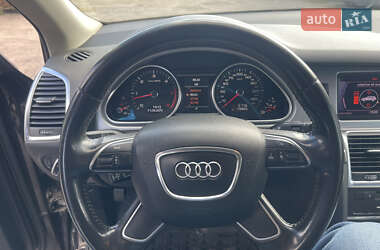 Позашляховик / Кросовер Audi Q7 2012 в 