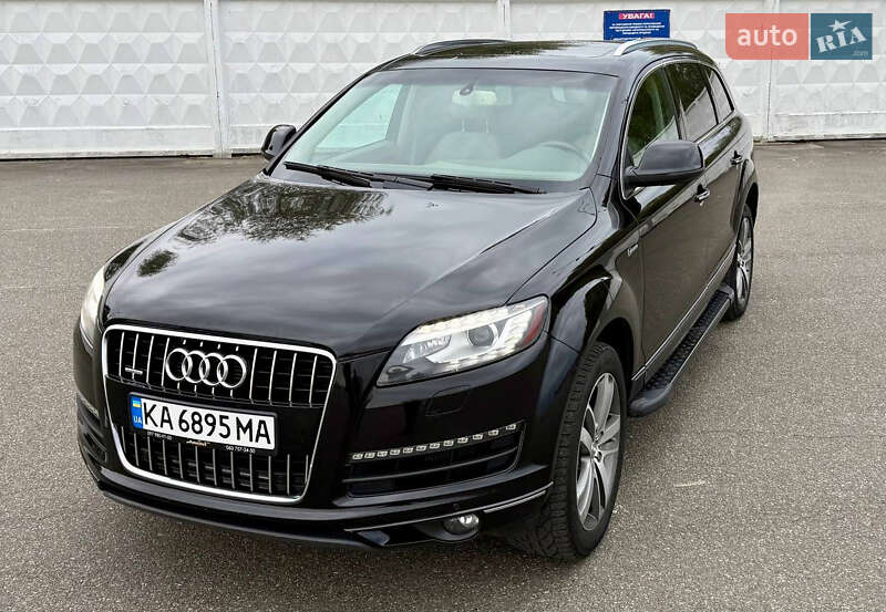 Внедорожник / Кроссовер Audi Q7 2015 в 