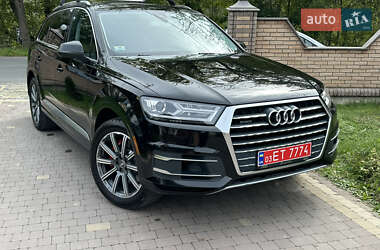 Внедорожник / Кроссовер Audi Q7 2017 в 