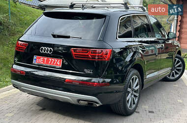 Внедорожник / Кроссовер Audi Q7 2017 в 